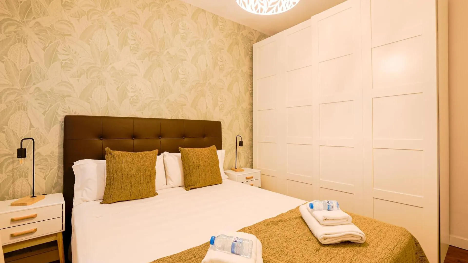 Alcam Torrent Apartment Barcelona Spain